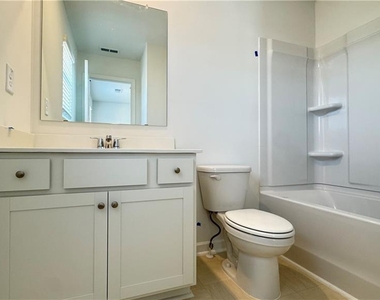 709 Alburgh Alley - Photo Thumbnail 20