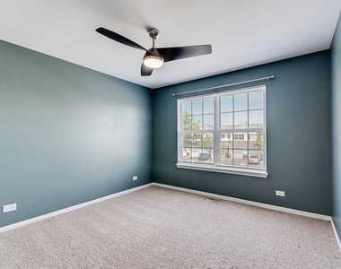 913 Genesee Drive - Photo Thumbnail 17