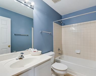913 Genesee Drive - Photo Thumbnail 19