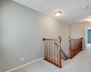 913 Genesee Drive - Photo Thumbnail 11