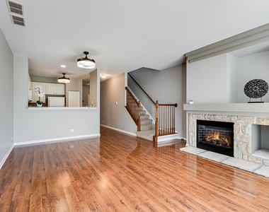 913 Genesee Drive - Photo Thumbnail 2