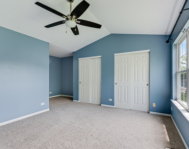 913 Genesee Drive - Photo Thumbnail 12