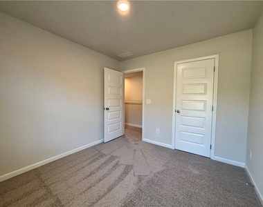101 Lavender Circle - Photo Thumbnail 29
