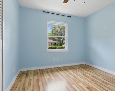 4035 Cypressdale Drive - Photo Thumbnail 10