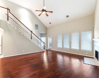 5035 Logans Landing Lane - Photo Thumbnail 14