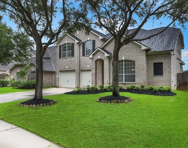 5035 Logans Landing Lane - Photo Thumbnail 2