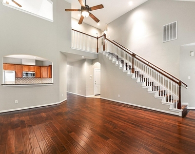5035 Logans Landing Lane - Photo Thumbnail 12