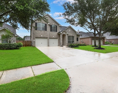 5035 Logans Landing Lane - Photo Thumbnail 1