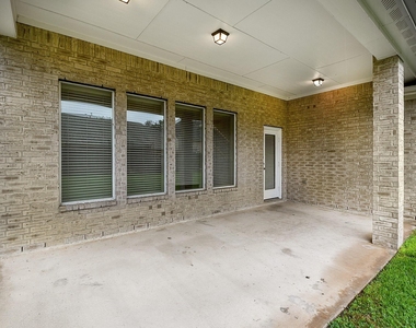 5035 Logans Landing Lane - Photo Thumbnail 35