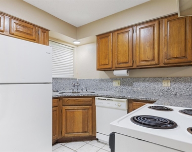 10810 Sugar Hill Drive - Photo Thumbnail 12