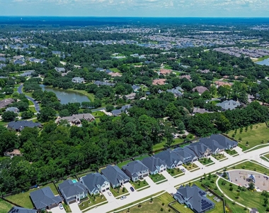 9722 Dani Lake Drive - Photo Thumbnail 46