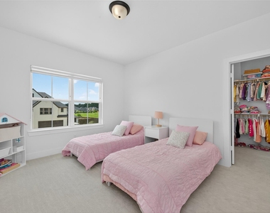 9722 Dani Lake Drive - Photo Thumbnail 27