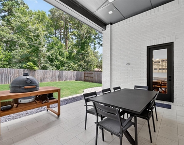 9722 Dani Lake Drive - Photo Thumbnail 39