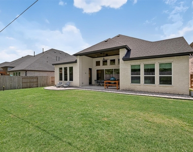 9722 Dani Lake Drive - Photo Thumbnail 41