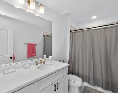 9722 Dani Lake Drive - Photo Thumbnail 26