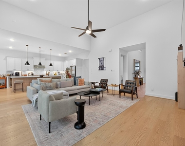 9722 Dani Lake Drive - Photo Thumbnail 18