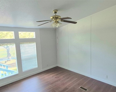 24430 Oak Hollow Boulevard - Photo Thumbnail 24