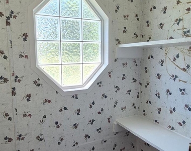 24430 Oak Hollow Boulevard - Photo Thumbnail 15