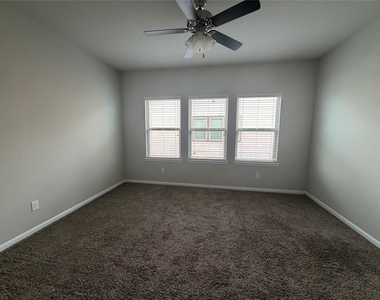 1234 Willow Plains Ln - Photo Thumbnail 20