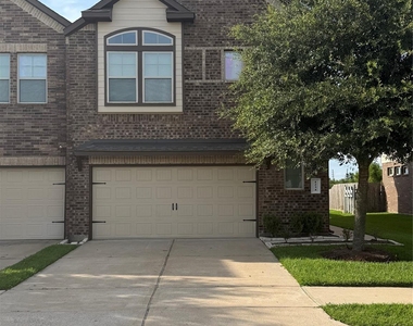1234 Willow Plains Ln - Photo Thumbnail 2