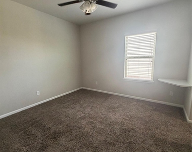 1234 Willow Plains Ln - Photo Thumbnail 23