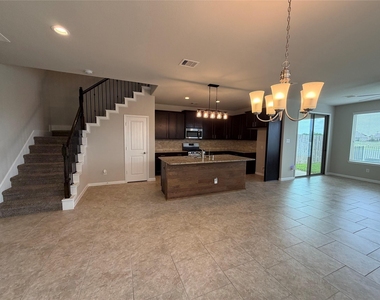 1234 Willow Plains Ln - Photo Thumbnail 3