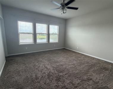 1234 Willow Plains Ln - Photo Thumbnail 11