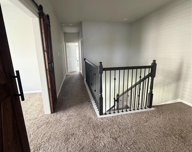 1234 Willow Plains Ln - Photo Thumbnail 10