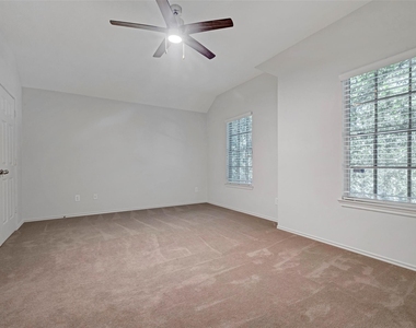 218 Blushwood Place - Photo Thumbnail 15