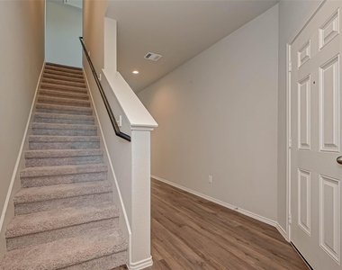 214 Cumberland Forest Drive - Photo Thumbnail 8