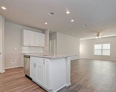 214 Cumberland Forest Drive - Photo Thumbnail 13
