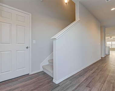214 Cumberland Forest Drive - Photo Thumbnail 9
