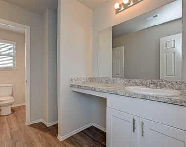 214 Cumberland Forest Drive - Photo Thumbnail 37