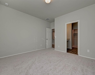 214 Cumberland Forest Drive - Photo Thumbnail 26