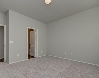 214 Cumberland Forest Drive - Photo Thumbnail 27