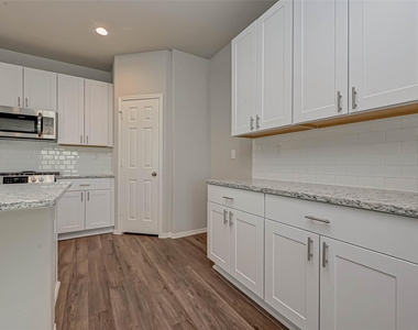 214 Cumberland Forest Drive - Photo Thumbnail 19
