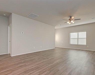 214 Cumberland Forest Drive - Photo Thumbnail 11