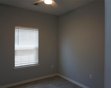 11753 White Cedar - Photo Thumbnail 11
