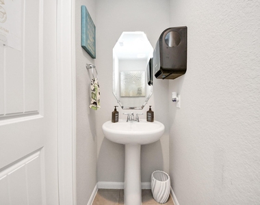 3514 Windham Way - Photo Thumbnail 19