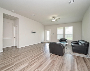 11430 Cypress Birch Court - Photo Thumbnail 4