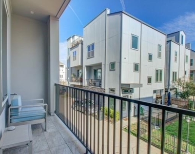 8411 Hempstead Road - Photo Thumbnail 32