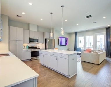 8411 Hempstead Road - Photo Thumbnail 23