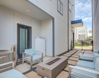 8411 Hempstead Road - Photo Thumbnail 8