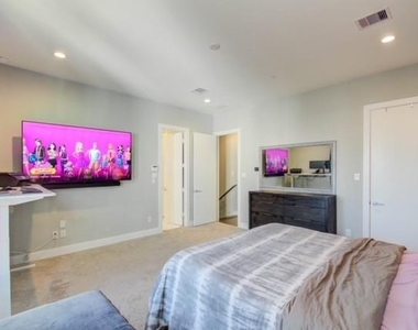 8411 Hempstead Road - Photo Thumbnail 40