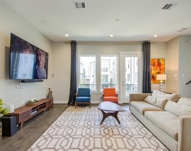 8411 Hempstead Road - Photo Thumbnail 17