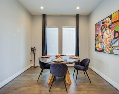 8411 Hempstead Road - Photo Thumbnail 28