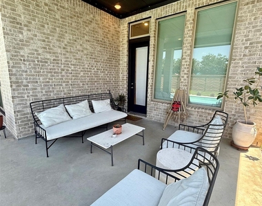 3030 Lantana Trail - Photo Thumbnail 32