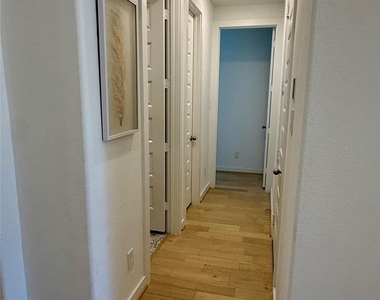 3030 Lantana Trail - Photo Thumbnail 21