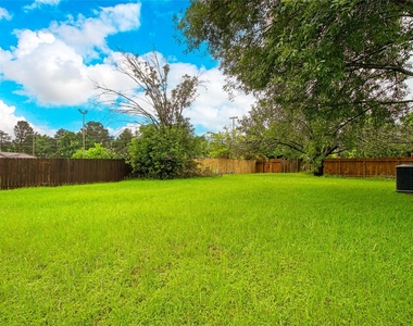 6703 Ashland Forest Drive - Photo Thumbnail 13
