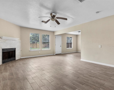6703 Ashland Forest Drive - Photo Thumbnail 2